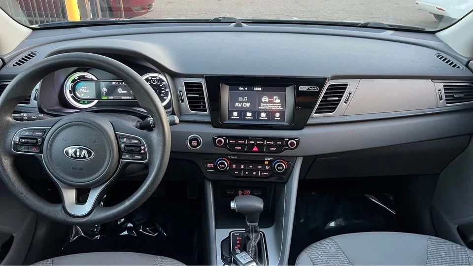 2018 Kia Niro - Image 9 of 20