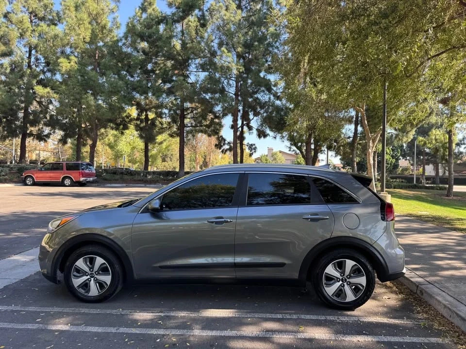 2018 Kia Niro - Image 6 of 14