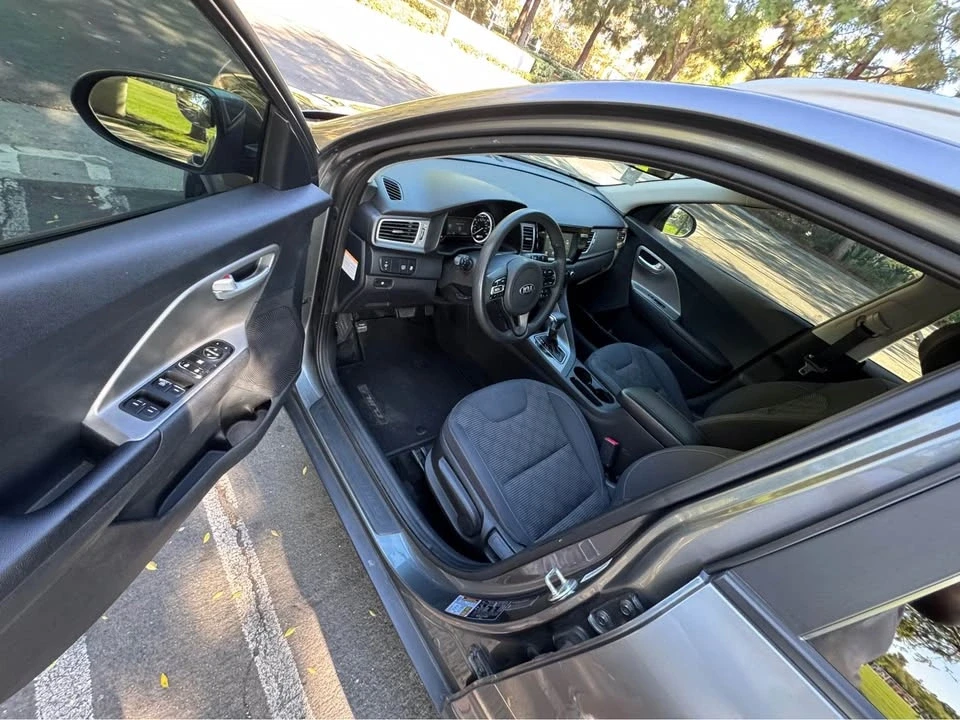 2018 Kia Niro - Image 11 of 14