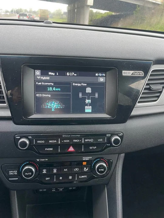 2018 Kia Niro - Image 8 of 8