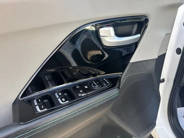 2018 Kia Niro - Image 17 of 19