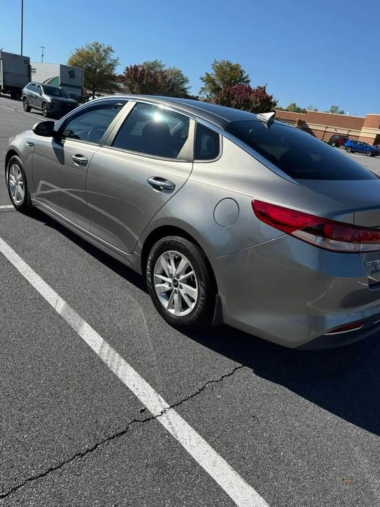 2018 Kia Optima/K5 - Image 5 of 12