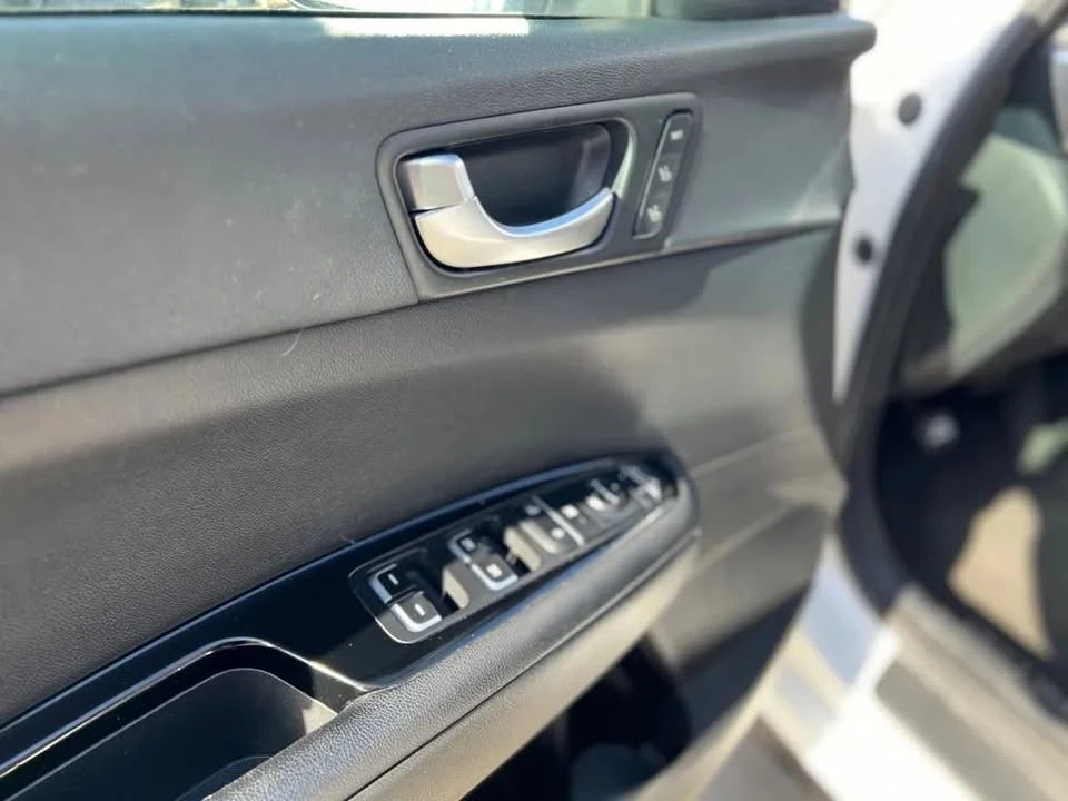 2018 Kia Optima/K5 - Image 16 of 20