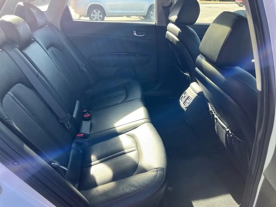 2018 Kia Optima/K5 - Image 10 of 20