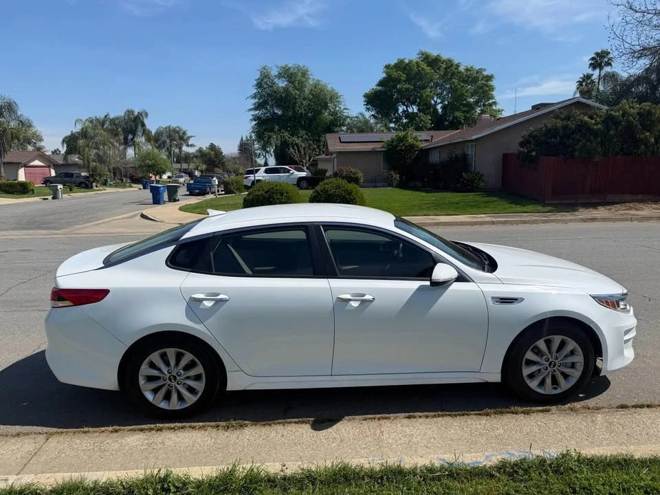 2018 Kia Optima/K5 - Image 5 of 12