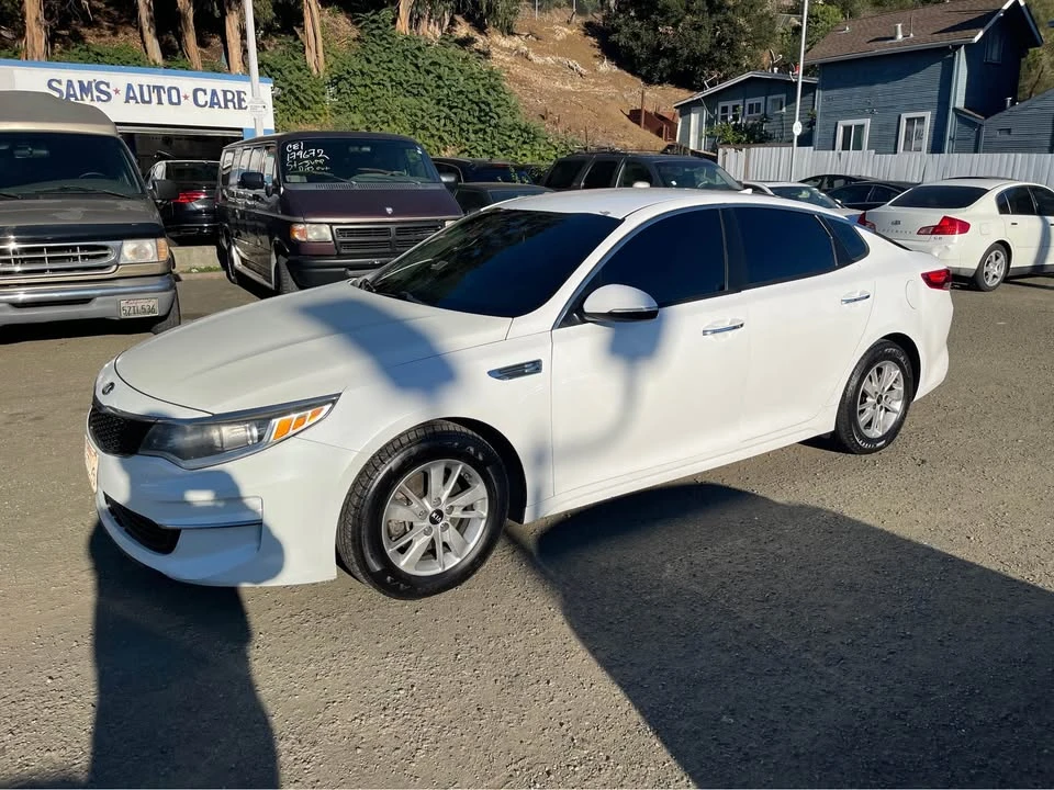 2018 Kia Optima/K5 - Image 2 of 10