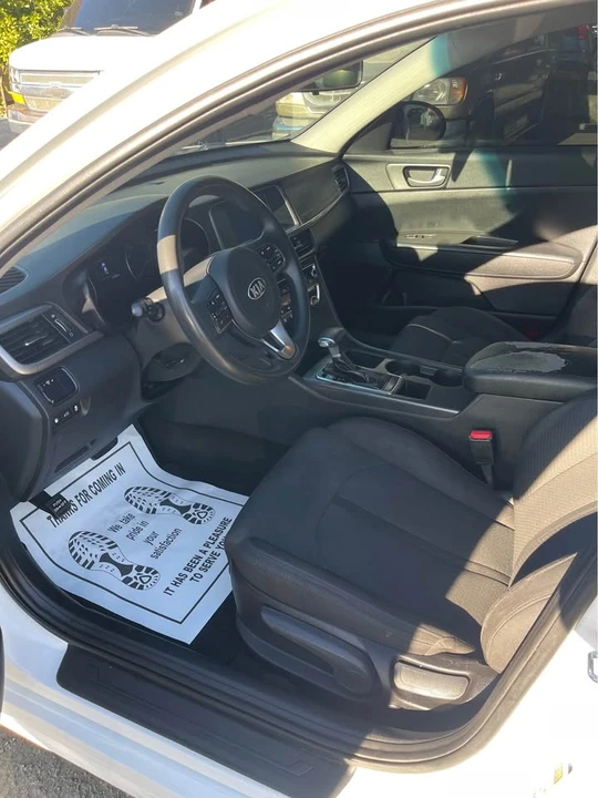2018 Kia Optima/K5 - Image 8 of 10