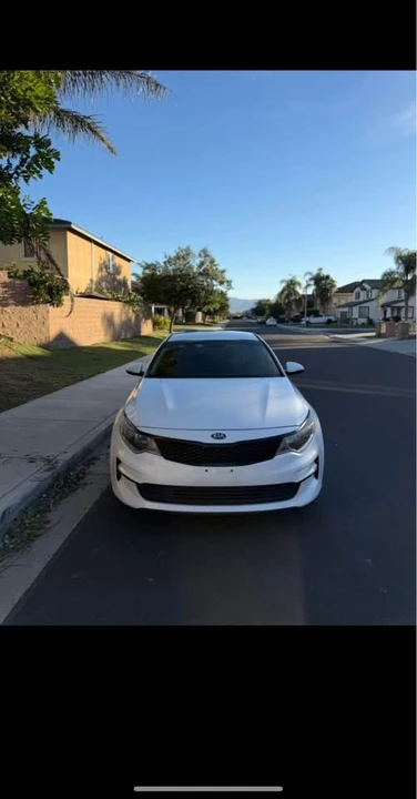2018 Kia Optima/K5 - Image 2 of 10