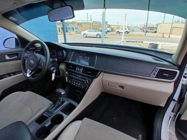 2018 Kia Optima/K5 - Image 12 of 16