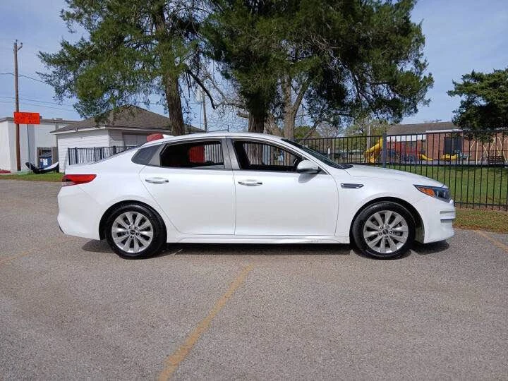 2018 Kia Optima/K5 - Image 2 of 16