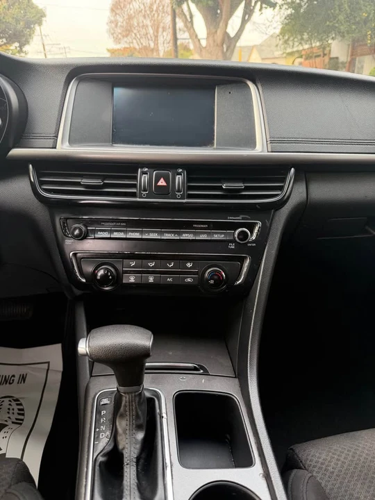 2018 Kia Optima/K5 - Image 6 of 11