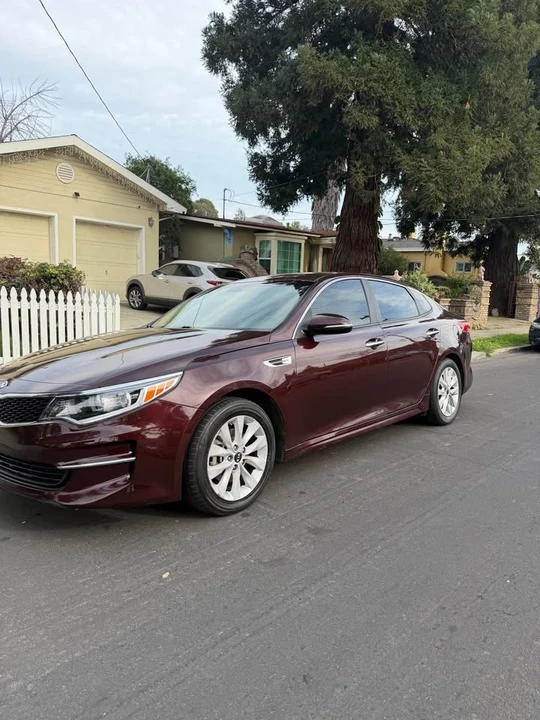 2018 Kia Optima/K5 - Image 2 of 11