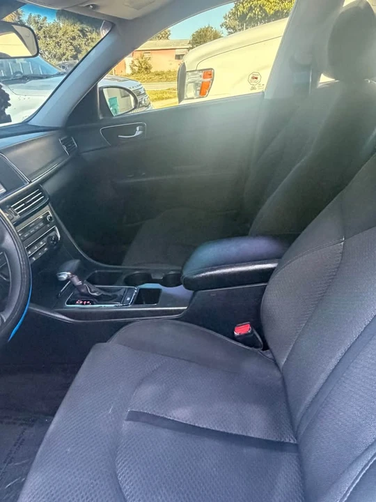 2018 Kia Optima/K5 - Image 8 of 9