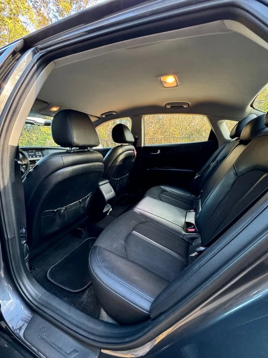 2018 Kia Optima/K5 - Image 15 of 18