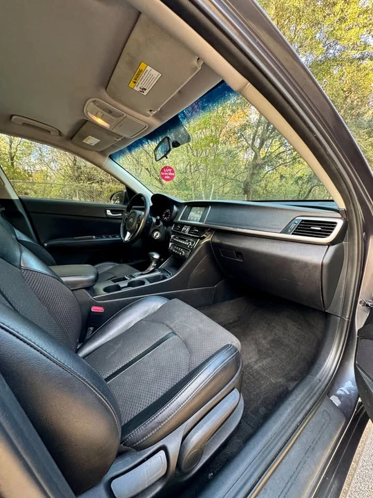 2018 Kia Optima/K5 - Image 13 of 18