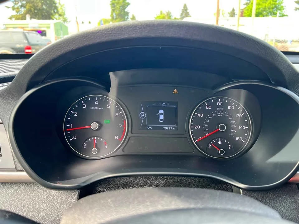 2018 Kia Optima/K5 - Image 11 of 18