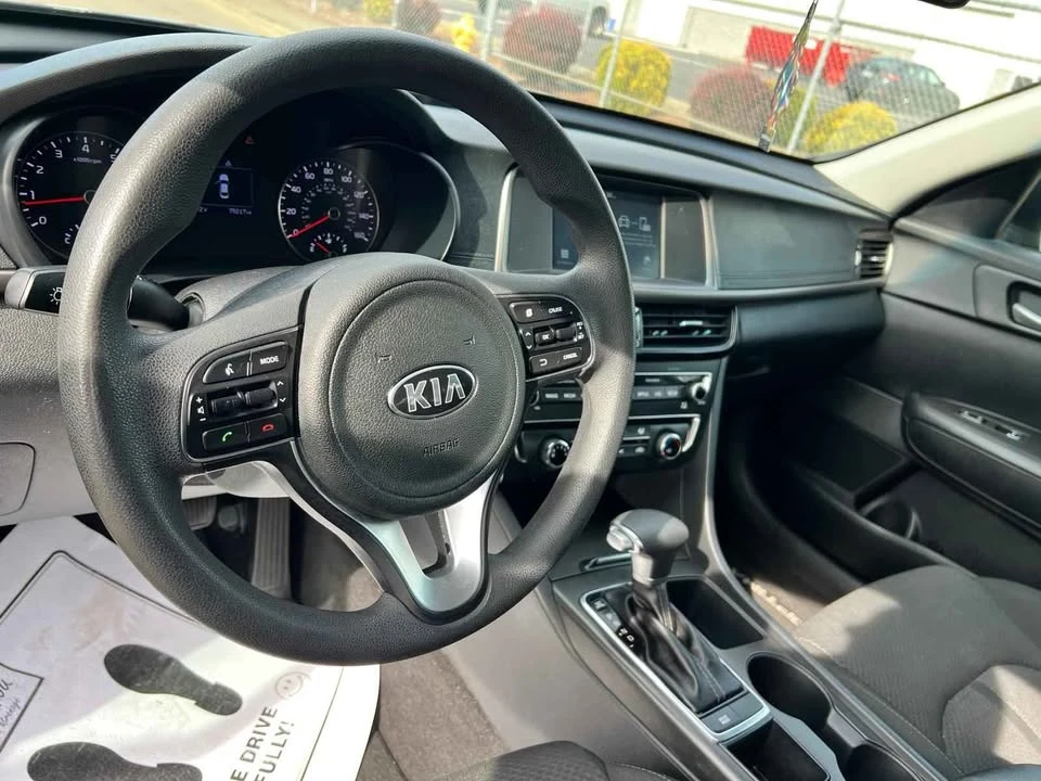 2018 Kia Optima/K5 - Image 9 of 18