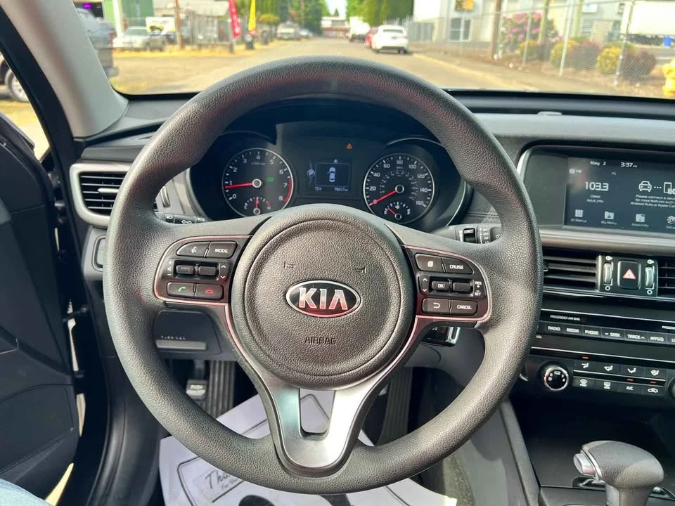 2018 Kia Optima/K5 - Image 12 of 18