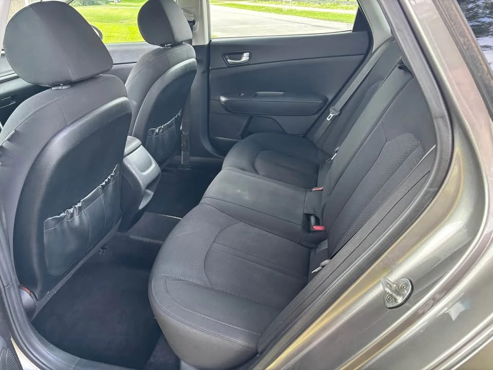 2018 Kia Optima/K5 - Image 9 of 10