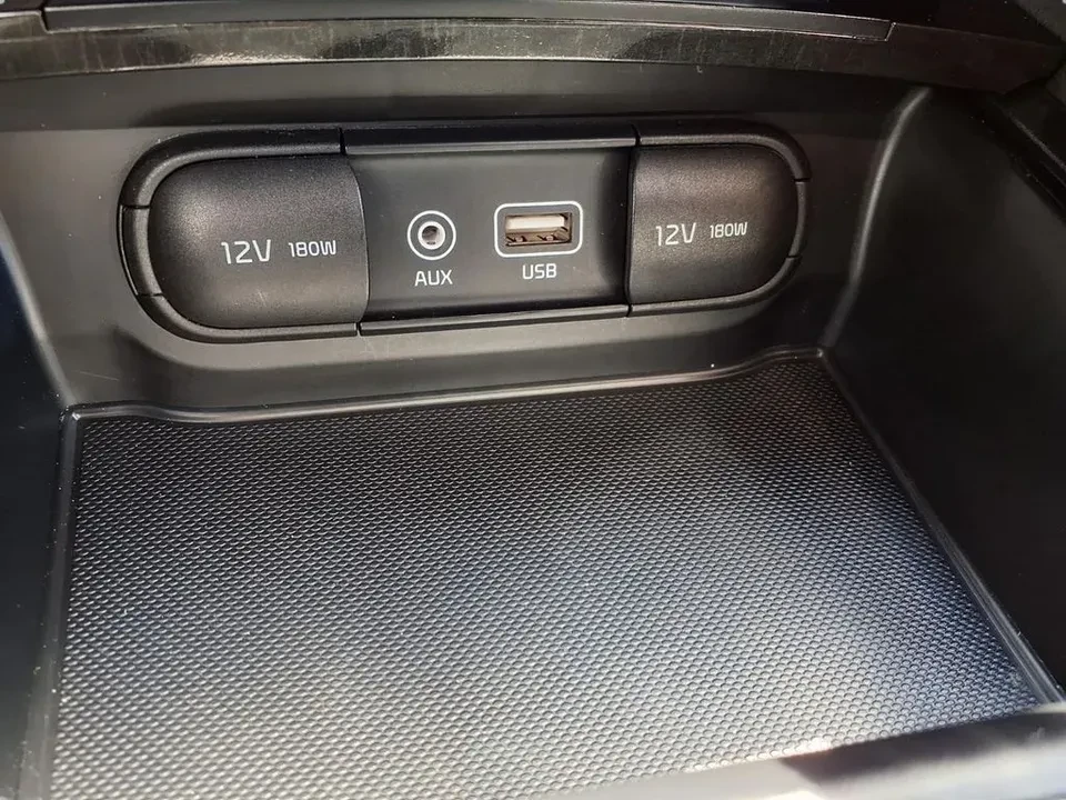 2018 Kia Optima/K5 - Image 9 of 19