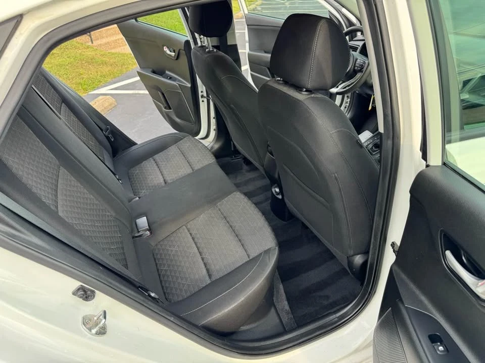 2018 Kia Rio - Image 15 of 19