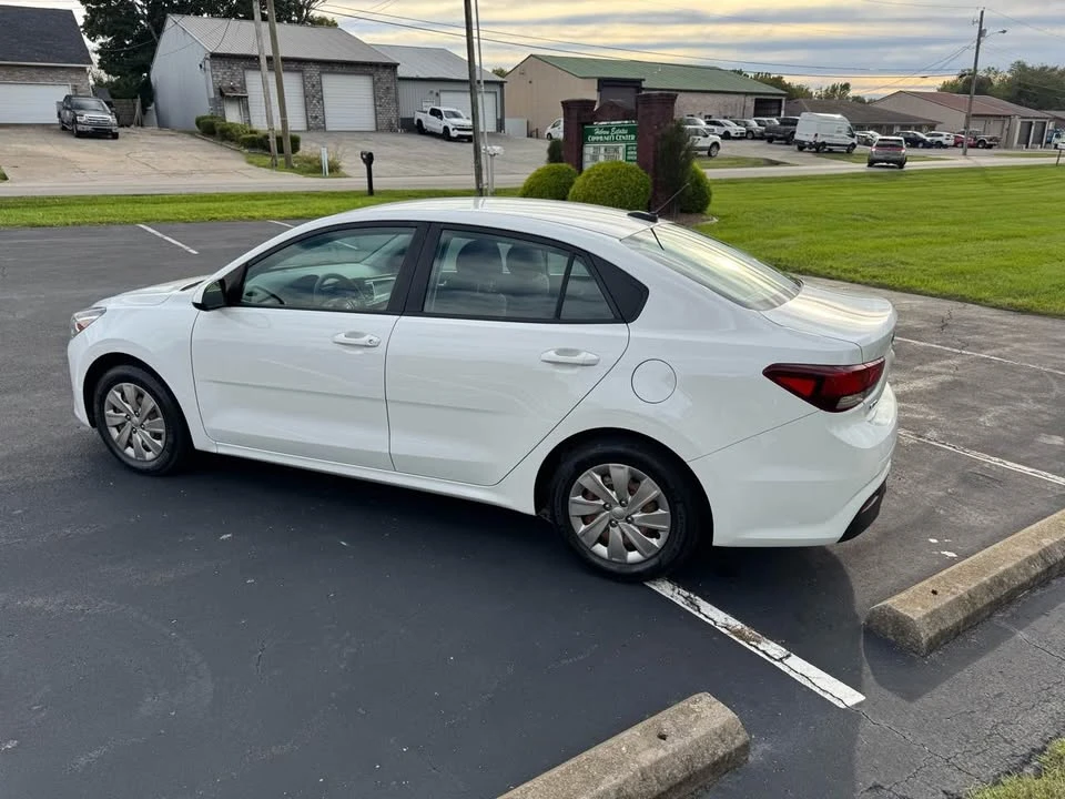 2018 Kia Rio - Image 4 of 19