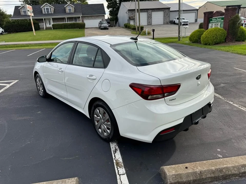 2018 Kia Rio - Image 5 of 19