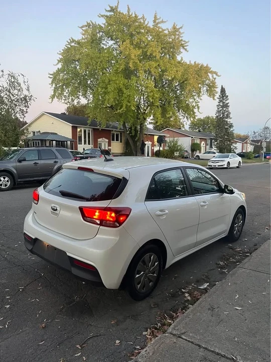 2018 Kia Rio - Image 4 of 7