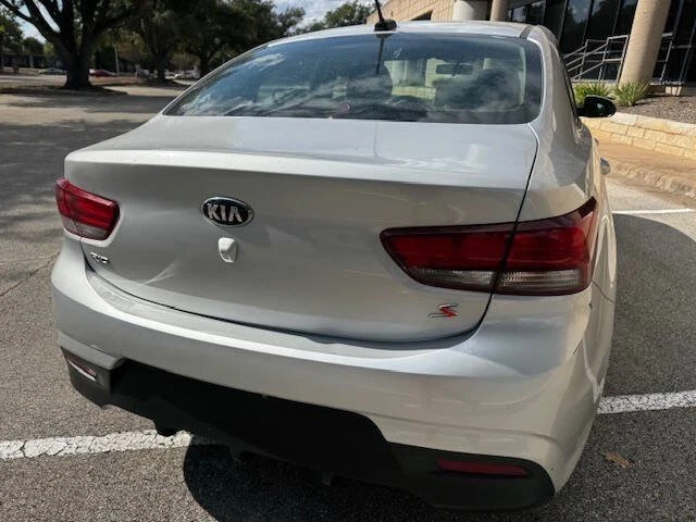 2018 Kia Rio - Image 10 of 19