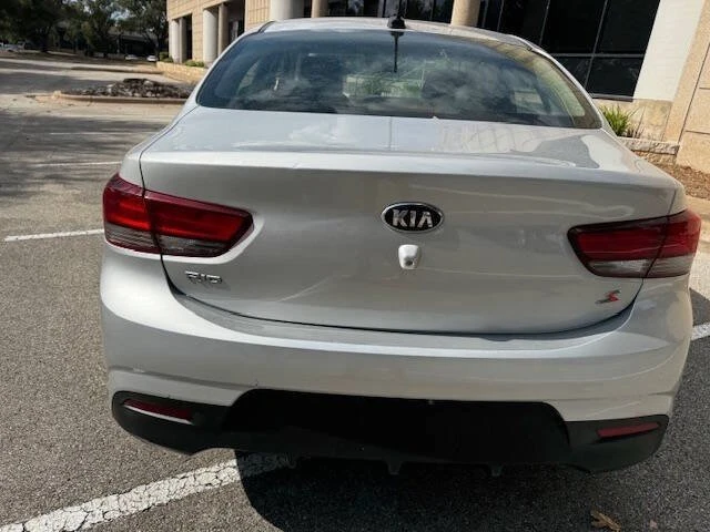 2018 Kia Rio - Image 11 of 19