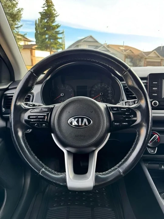 2018 Kia Rio - Image 12 of 14