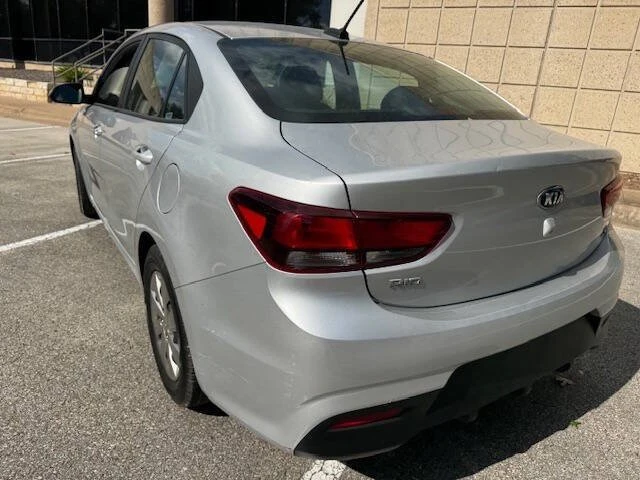 2018 Kia Rio - Image 13 of 19
