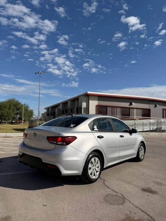 2018 Kia Rio - Image 5 of 5