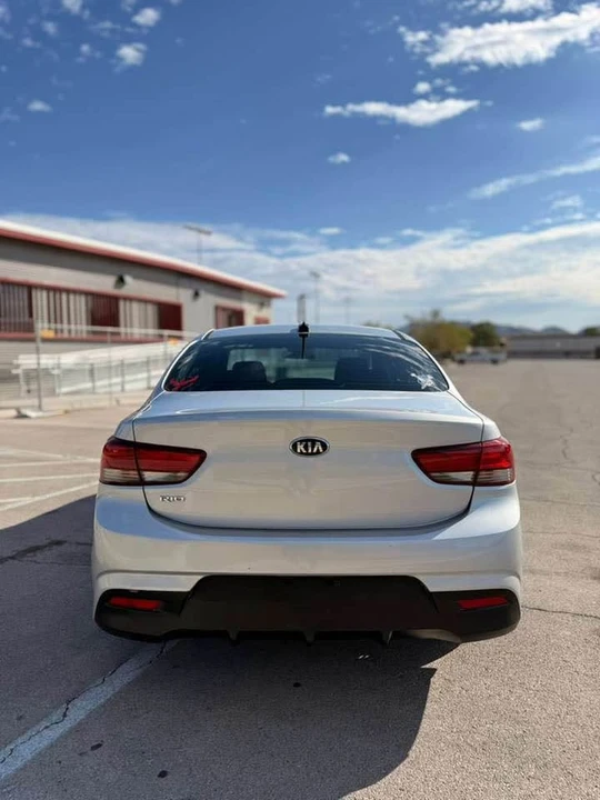 2018 Kia Rio - Image 4 of 5