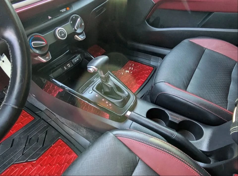 2018 Kia Rio - Image 10 of 15