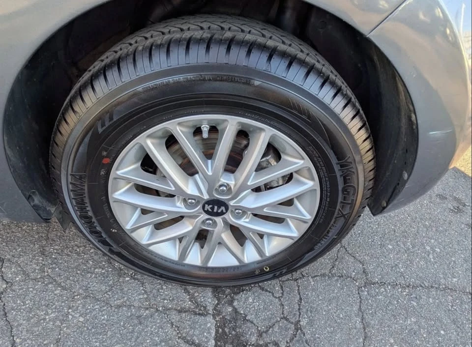 2018 Kia Rio - Image 5 of 15