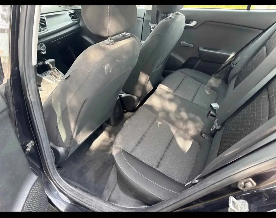 2018 Kia Rio - Image 9 of 10