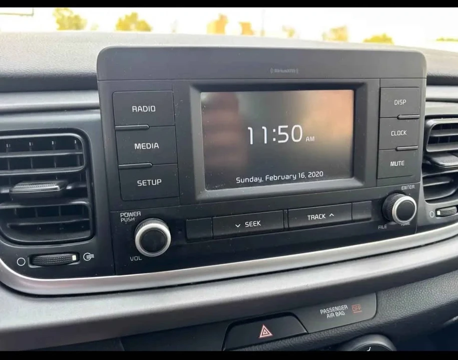 2018 Kia Rio - Image 7 of 10