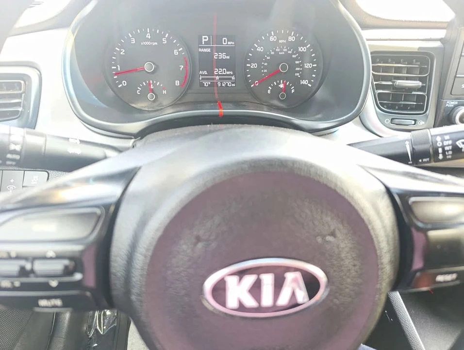 2018 Kia Rio - Image 5 of 14