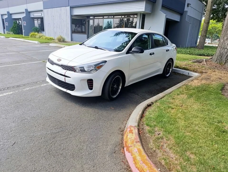 2018 Kia Rio - Image 3 of 14