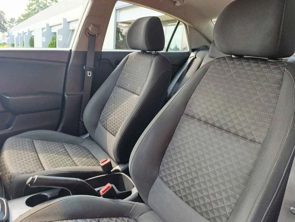2018 Kia Rio - Image 11 of 14