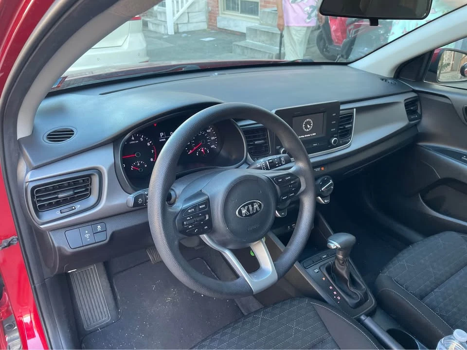 2018 Kia Rio - Image 9 of 10