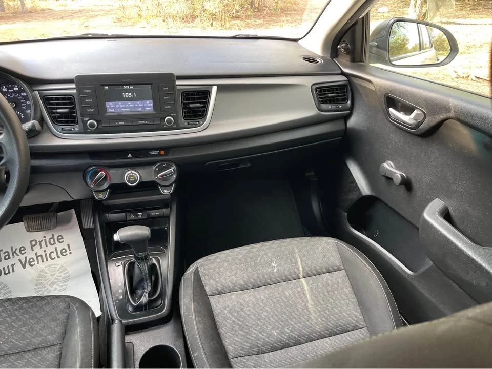 2018 Kia Rio - Image 7 of 12
