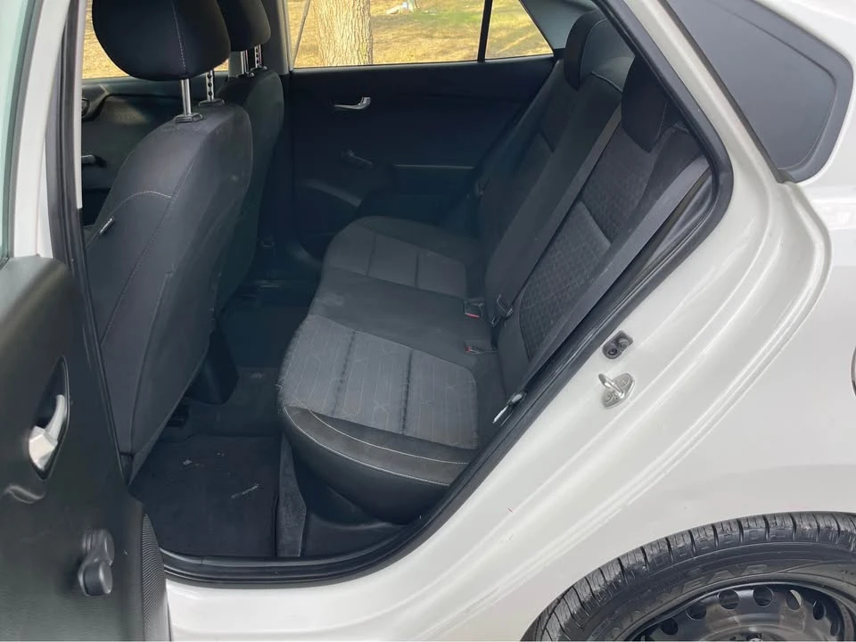 2018 Kia Rio - Image 9 of 12
