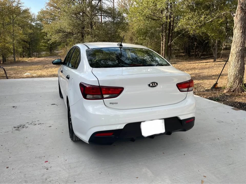 2018 Kia Rio - Image 4 of 12