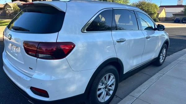 2018 Kia Sorento - Image 5 of 31