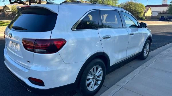 2018 Kia Sorento - Image 10 of 31