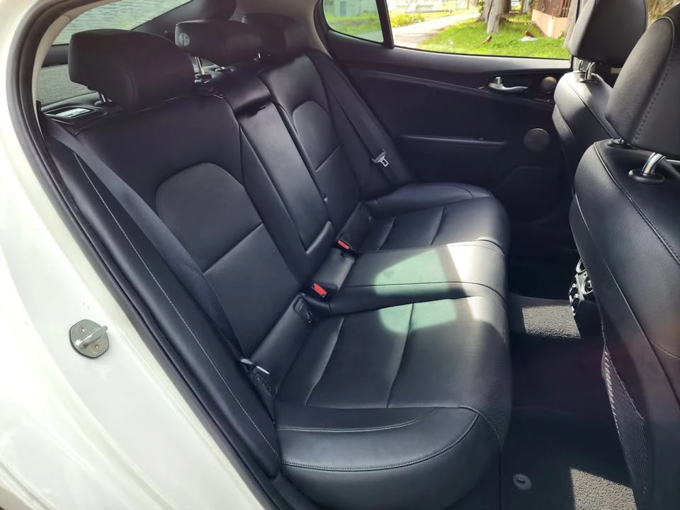 2018 Kia Stinger - Image 19 of 20