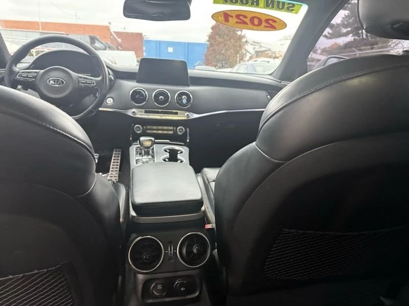 2018 Kia Stinger - Image 12 of 15