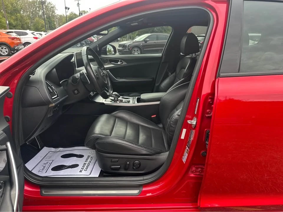 2018 Kia Stinger - Image 16 of 20